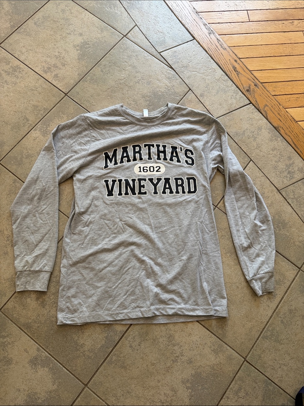 Martha's Vineyard 1602 Long Sleeve Tee - Gray